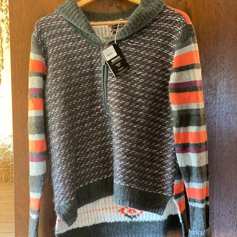 Smart wool half zip sweater, medium